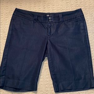 Women’s size 6 shorts